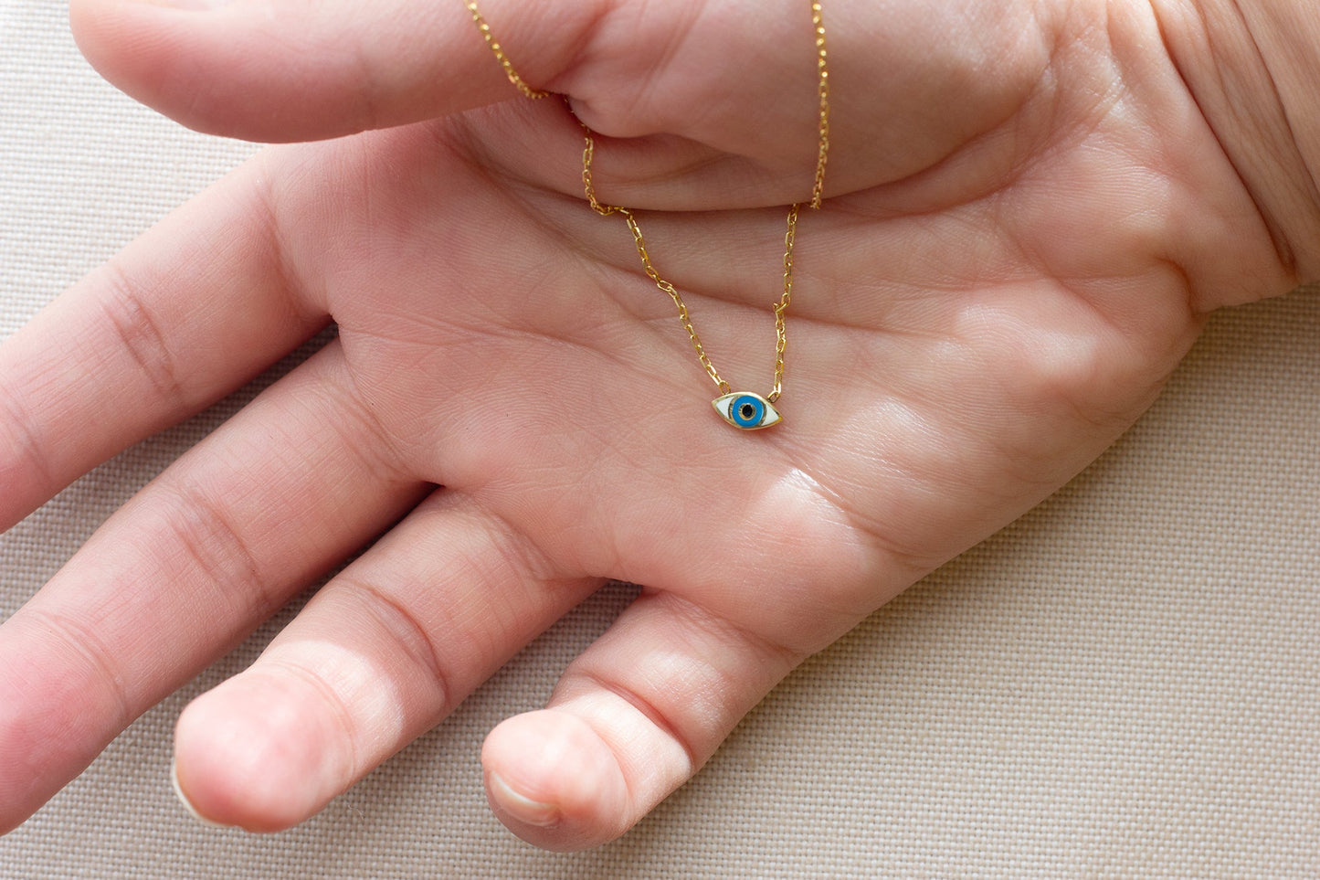 TINY EYE | Necklace